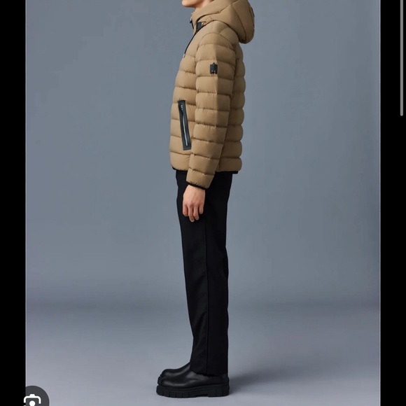 Mackage 360 Stretch Hooded Puffer 2024 SZ 44 - Picture 7 of 12